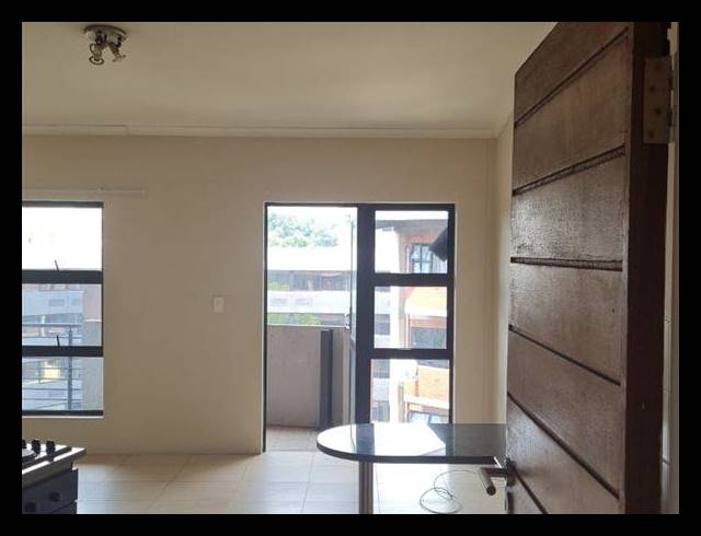 1 BEDROOM APARTMENT FOR SALE IN BRAAMFONTEIN WERF